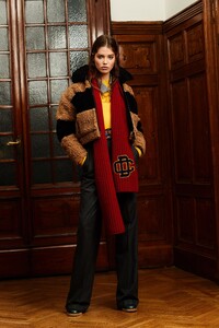 00054-DSquared2-Pre-Fall-2020.thumb.jpg.99eaf460c47c71f0c6dc89ef3fe31566.jpg