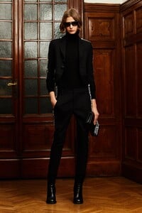 00060-DSquared2-Pre-Fall-2020.thumb.jpg.9b7e35670c0971672ad170b629bdb3bb.jpg