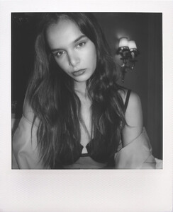 007_polaroid_anitagiancarli_arthuroscar.thumb.jpg.4237d1910e572c0b11a25f235ea49862.jpg