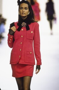 056-chanel-fall-1991-ready-to-wear-CN10052983-gail-elliott.jpg