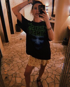 Behati Prinsloo Levine on Instagram_ _Beach chic -(JPG).jpg