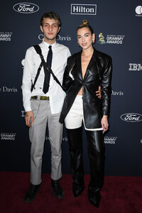 Dua+Lipa+Pre+GRAMMY+Gala+GRAMMY+Salute+Industry+iJY5e3ZS_ATx.jpg