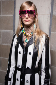 1046088715_Ports1961Spring2020BackstageqQ8SU8woVUax.thumb.jpg.ed607cb369a7574273e1e86fe5d19dd2.jpg
