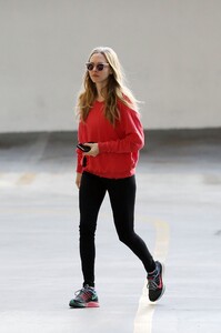        sey020120BZNimage4.jpg