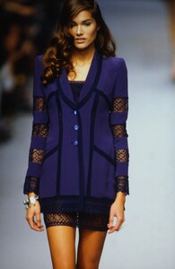 1085909925_chloe-ss-1995(12).thumb.jpg.32febe8cd17bf01aae7ccea0359ef1ce.jpg