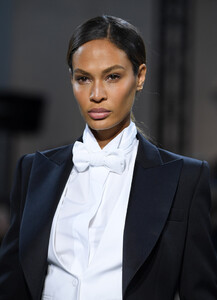 Joan+Smalls+Alexandre+Vauthier+Runway+Paris+PSH3ExFrHg1x.jpg