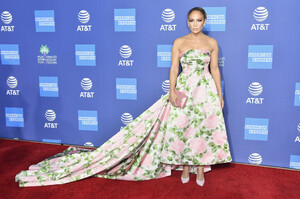 Jennifer+Lopez+31st+Annual+Palm+Springs+International+o6GgMM601vFx.jpg