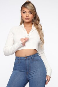12-30-19_Studio_2_MA_KYS_14-00-03_56_VT52118_Ivory_32327_JK.jpg