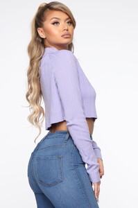 12-30-19_Studio_2_MA_KYS_14-04-01_58_VT52118_Violet_32374_JK.jpg