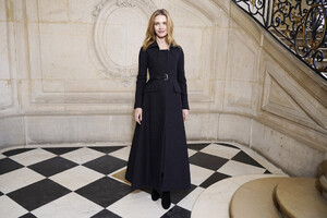 Natalia+Vodianova+Dior+Photocall+Paris+Fashion+3BJeSFR-7Gnx.jpg