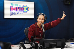 Alicia+Keys+Visits+SiriusXM+Hollywood+Studio+qIE4HV8dWO_x.jpg
