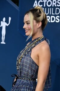       rob190120BZNimage19.jpg