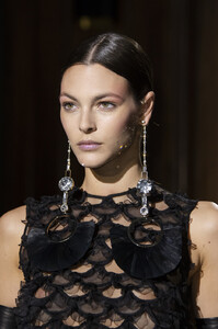 Valentino+Spring+2020+Details+m-hos9h92Trx.jpg