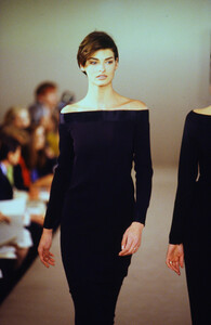 1397285372_calvin-klein-fw-1990(1).thumb.jpg.7dd82bb4dc9bf67f138b3f85be46563e.jpg