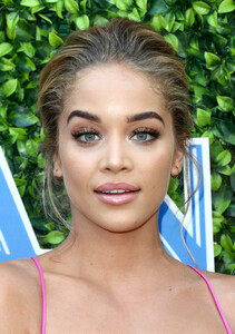 Jasmine+Sanders+7th+Annual+Gold+Meets+Golden+U3KtFtm0wgHx.jpg