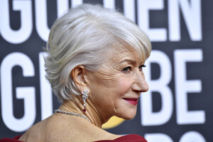 Helen+Mirren+77th+Annual+Golden+Globe+Awards+kP1l_dwzRq9x.jpg