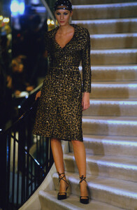 1515130321_chanel-hc-ss-1998(9).thumb.jpg.a3344acc33ac1b569a44467590926536.jpg