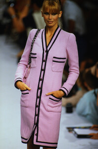 151711733_chanel-hc-fw-1995(6).thumb.jpg.69da5db569e10daff110e25fafb4b0fe.jpg