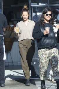       tis140120BZNimage4.jpg
