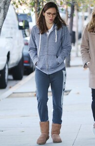     jen250120BZNimage109.jpg