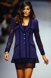 164998439_chloe-ss-1995(9).thumb.jpg.02b09a695440865416d2a816004a7934.jpg