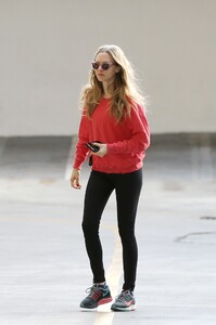        sey020120BZNimage3.jpg