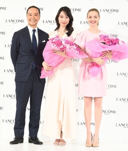       ama150120BZNimage160.jpg