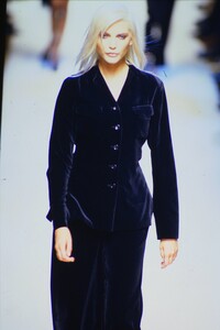 1702653260_nadja(11).thumb.jpg.5c96e0a6d2eb7afab55e46a13630c909.jpg