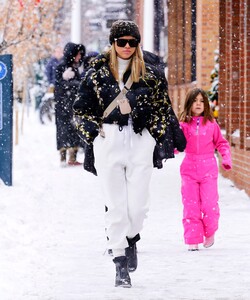        sof020120BZNimage3.jpg
