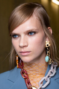 1749284690_Ports1961Spring2020BackstageZLa99ESbjndx.thumb.jpg.fb4a16ec673ab37042a3381032b8fb7e.jpg
