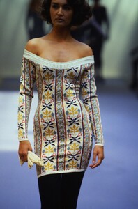 1791430589_azzedine-alaia-fw-1990(11).thumb.jpg.61d01053bab82d3c61c05720436e3853.jpg