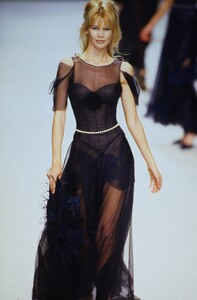 1818787496_chanel-hc-ss-1995(15).thumb.jpg.366dc32a980b470b8e6a131fa0df27ab.jpg