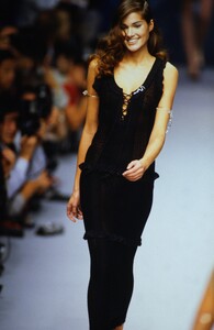 1830241138_chloe-ss-1995(5).thumb.jpg.f6a38a8046b52097fbc47fbdb6b4207e.jpg