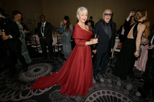 Helen+Mirren+77th+Annual+Golden+Globe+Awards+YuWR977Gxpmx.jpg