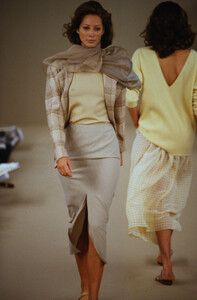 1971300713_calvin-klein-ss-1992(6).thumb.jpg.d12f88bb19639b952308a7a23c947a2f.jpg