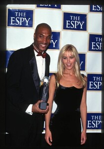 1996-VALERIA-MAZZA-ED-OBANNON-Espy.jpg