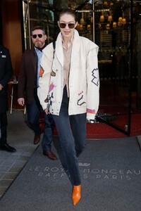        gig220120BZNimage1002.jpg