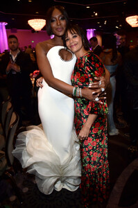 Naomi+Campbell+Pre+GRAMMY+Gala+GRAMMY+Salute+9gxvzgqLo_Bx.jpg