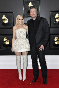 Gwen+Stefani+62nd+Annual+GRAMMY+Awards+Arrivals+KPMcWE2xfM8x.jpg