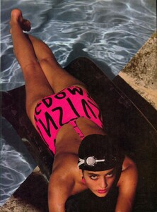 2035311847_Vogue-November1984(11-1984)USAbyjeanpagliuso6.thumb.jpg.cb7a0e67b0a8fb0cf2127bba4bb4c276.jpg