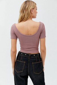 Urban Outfitters_01.01.2020_17_33_027.jpg