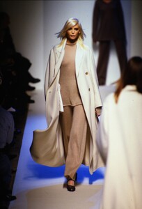 2076074074_nadja(5).thumb.jpg.a8f2a5370fbf93d9fca235faa9999773.jpg