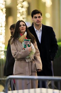       vic030120BZNimage9.jpg