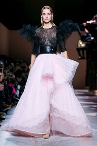 Maartje Verhoef Givenchy Spring 2020 Couture 2.jpg