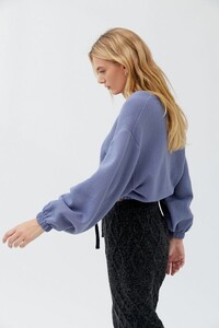 Urban Outfitters_01.01.2020_17_33_078.jpg