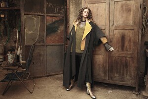 2135697510_LisaBurestad_Gioconda-August(7).thumb.jpg.6ad0aa6cd715060bdc3643268763983f.jpg