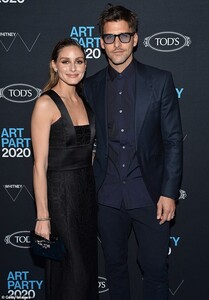 24018526-7941493-image-m-296_1580280252141.thumb.jpg.8a5e4ce0cd5dc6d45901b2fd529dc6bf.jpg