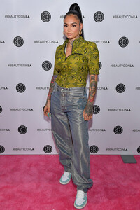 Kehlani+Beautycon+Los+Angeles+2019+Pink+Carpet+04lwvLd_n1Kl.jpg