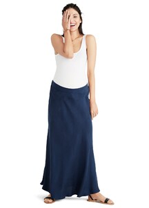 24_LUCIE_SKIRT-NAVY_WHITE_TEE_109.jpg