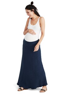 24_lucie_skirt-navy_white_tee_084.jpg